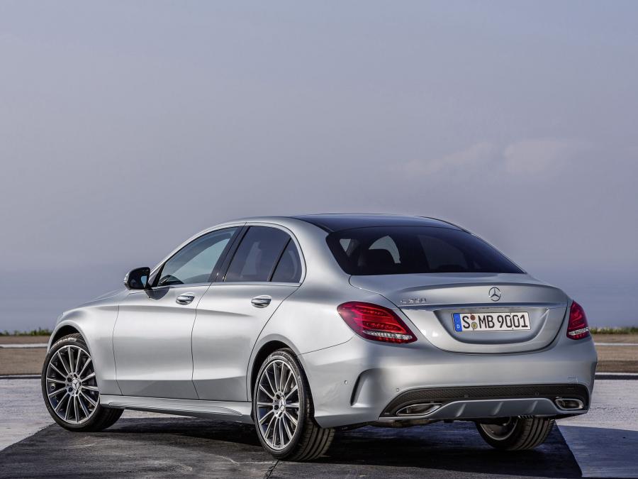  Mercedes-Benz C250 AMG Line 2014 года  (фото 15 из 47)